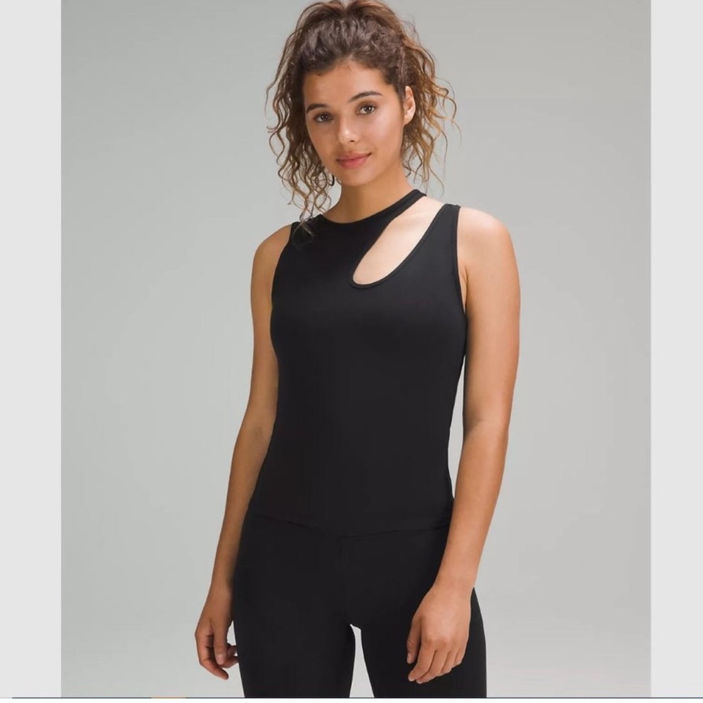 Lululemon Shoulder Cut-Out Yoga Tank Top